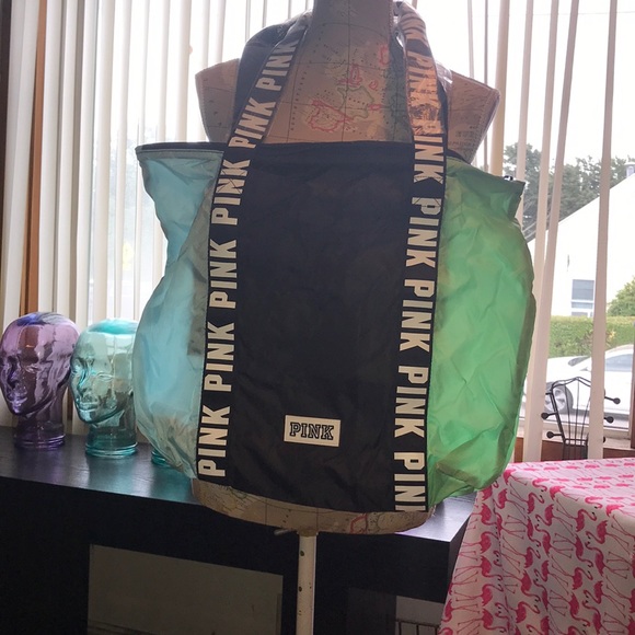 BNIP V PINK ANORAK & TOTE - Picture 3 of 7